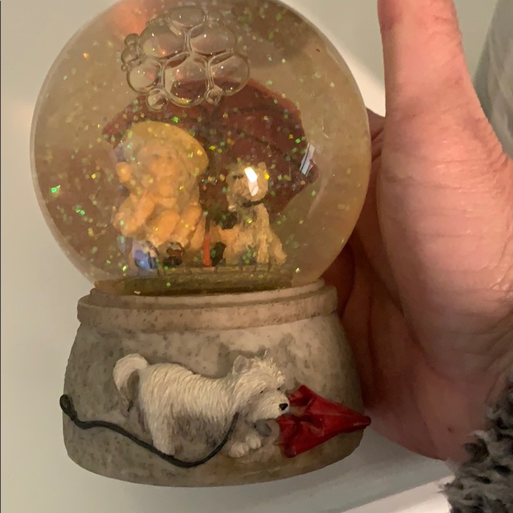 Snow globe - Picture 3 of 4